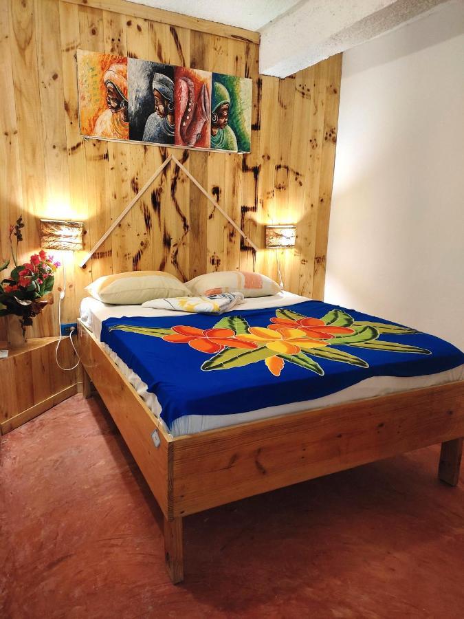 Hostel La Ballena Backpacker Las Galeras Εξωτερικό φωτογραφία
