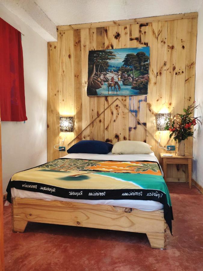 Hostel La Ballena Backpacker Las Galeras Εξωτερικό φωτογραφία