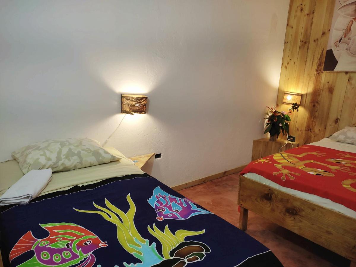Hostel La Ballena Backpacker Las Galeras Εξωτερικό φωτογραφία