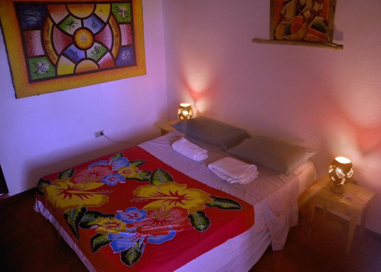 Hostel La Ballena Backpacker Las Galeras Εξωτερικό φωτογραφία